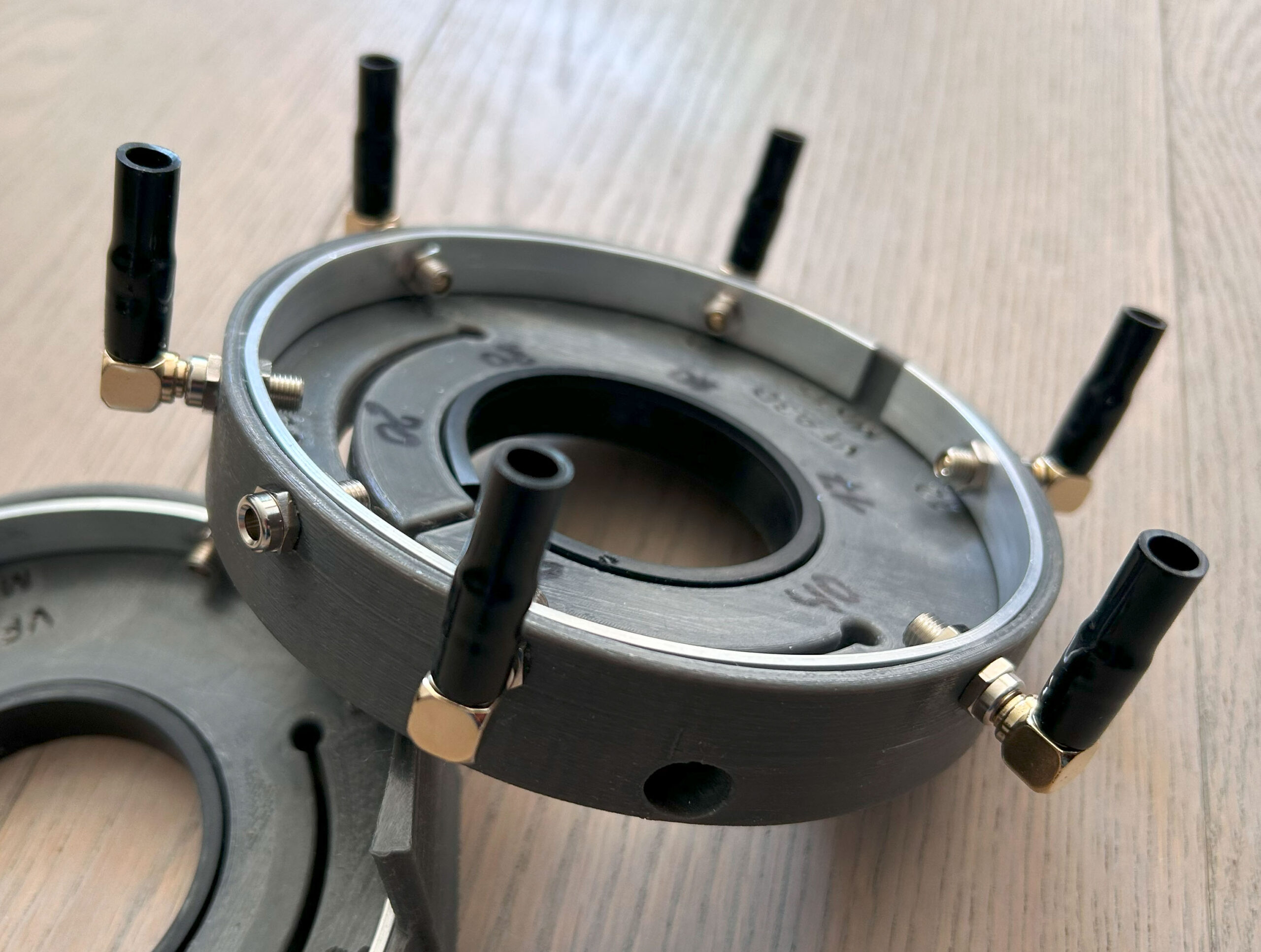 Vertical multi-band antenna – Cutting Chart